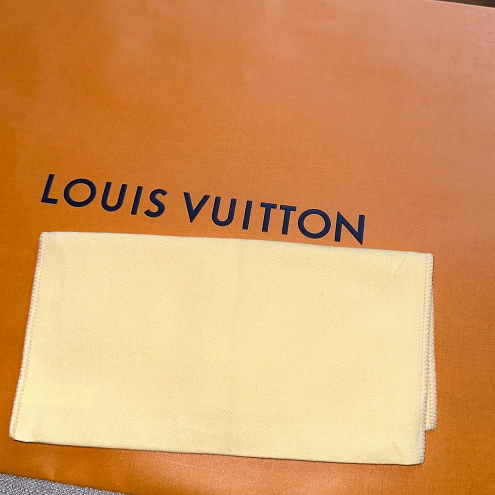 Louis Vuitton long wallet size dustbag 9”x5” - Picture 8 of 13
